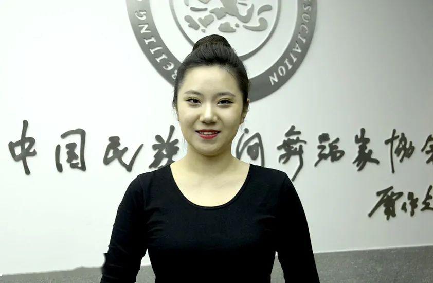 视频录制教材舞蹈尺寸标准要求_拍舞蹈视频的最佳高度_舞蹈教材视频录制标准尺寸
