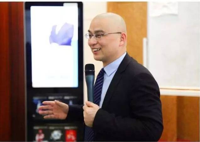 电梯广告制作_广告电梯创意图片_电梯广告创意广告