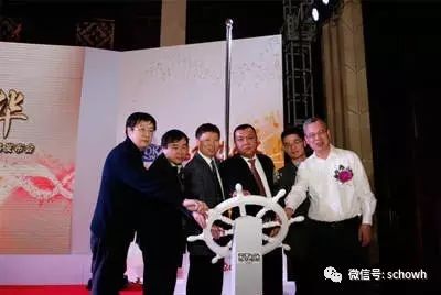 开业典礼服装搭配_服装公司开业典礼策划方案_开业庆典服装